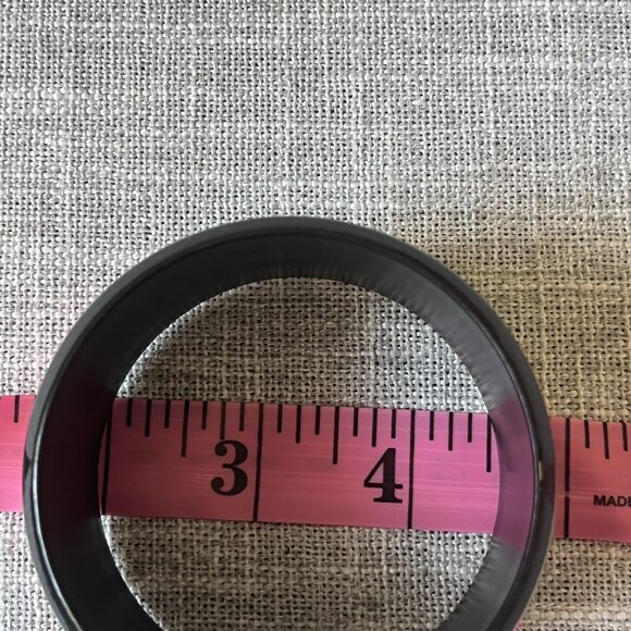 Vintage 1980's Chunky Plastic Cherry Red Black and White Bangle Bracelets 6 - Picture 9 of 11